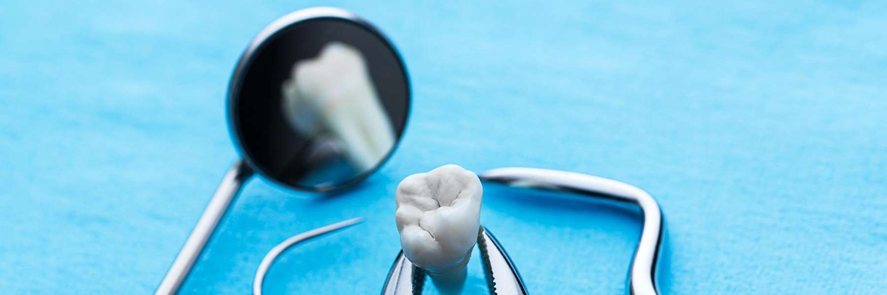 Dental instruments and a dental implant